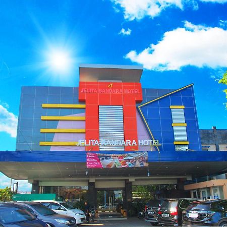 Jelita Bandara Hotel Banjarbaru Buitenkant foto