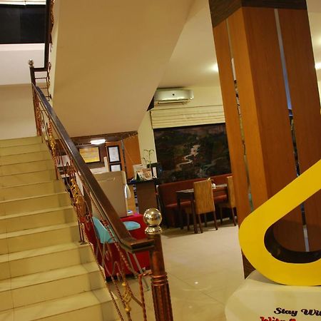 Jelita Bandara Hotel Banjarbaru Buitenkant foto