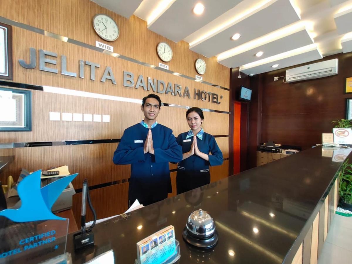 Jelita Bandara Hotel Banjarbaru Buitenkant foto