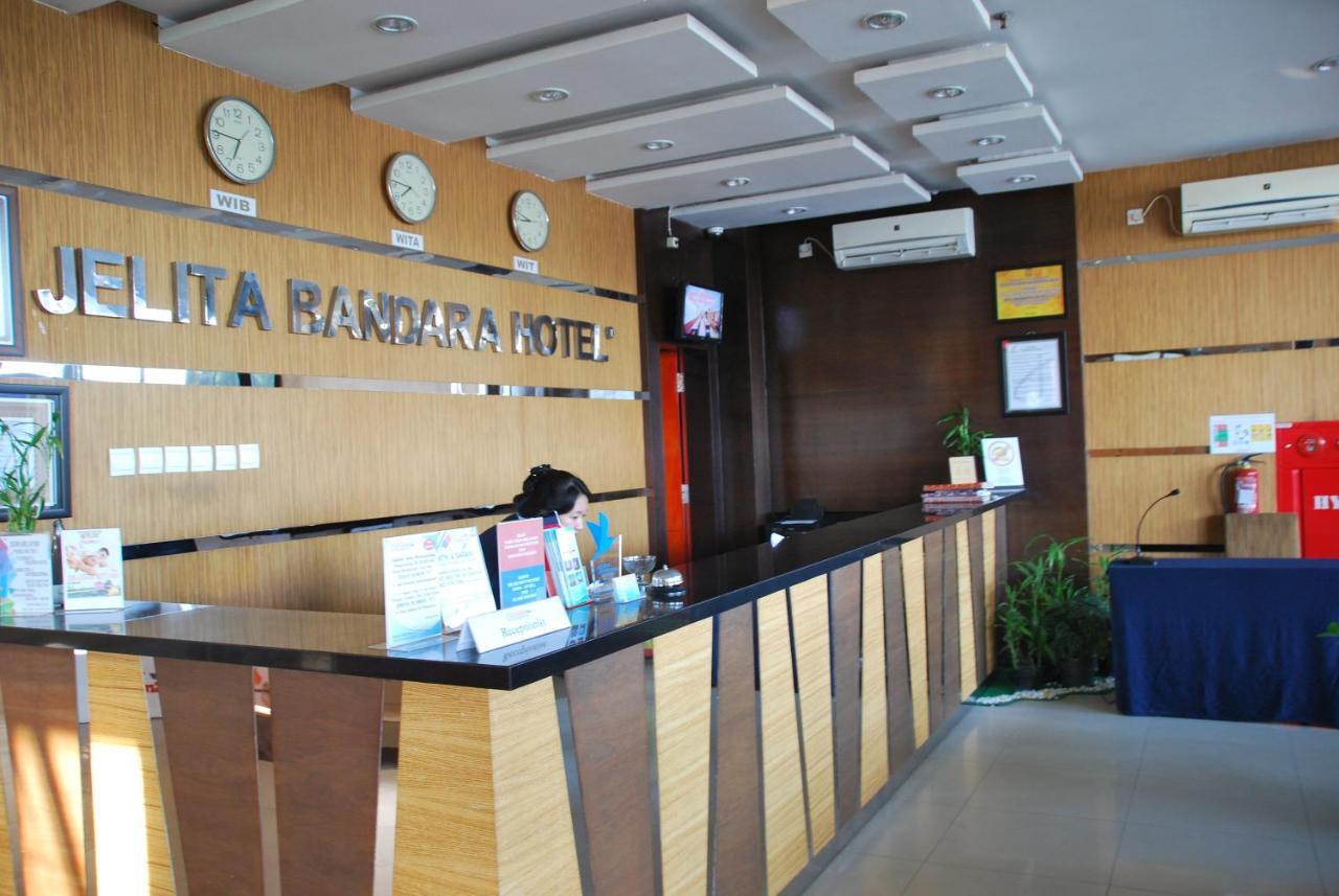 Jelita Bandara Hotel Banjarbaru Buitenkant foto